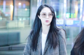 美邦纽约巡警正在高校拘禁约300人